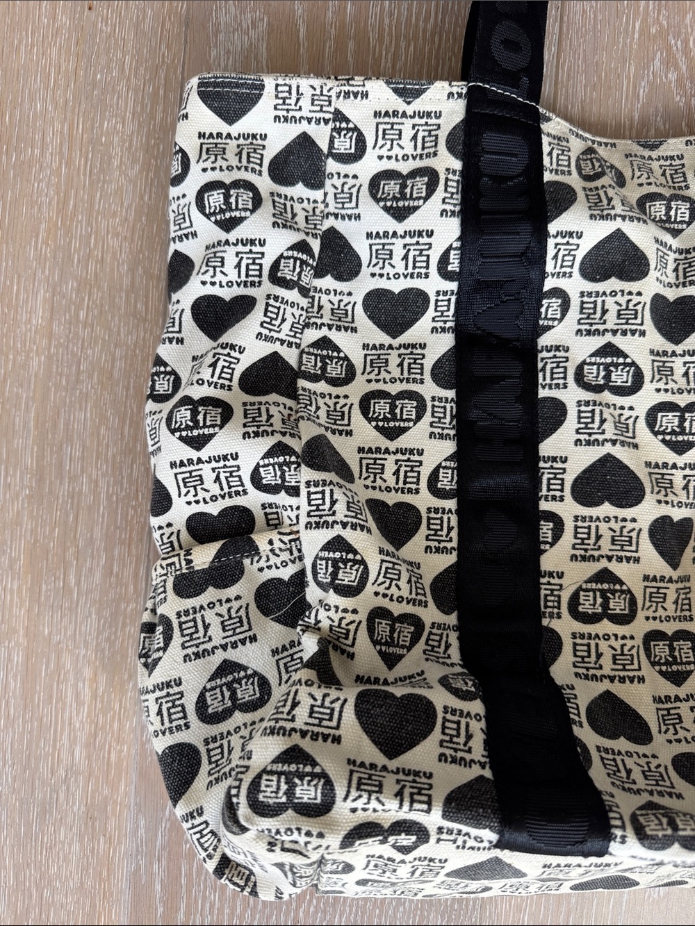Harajuku Lovers by Gwen Stefani Vintage Y2K Canvas Tote Bag in Black & Cream. - Picture 6 of 10